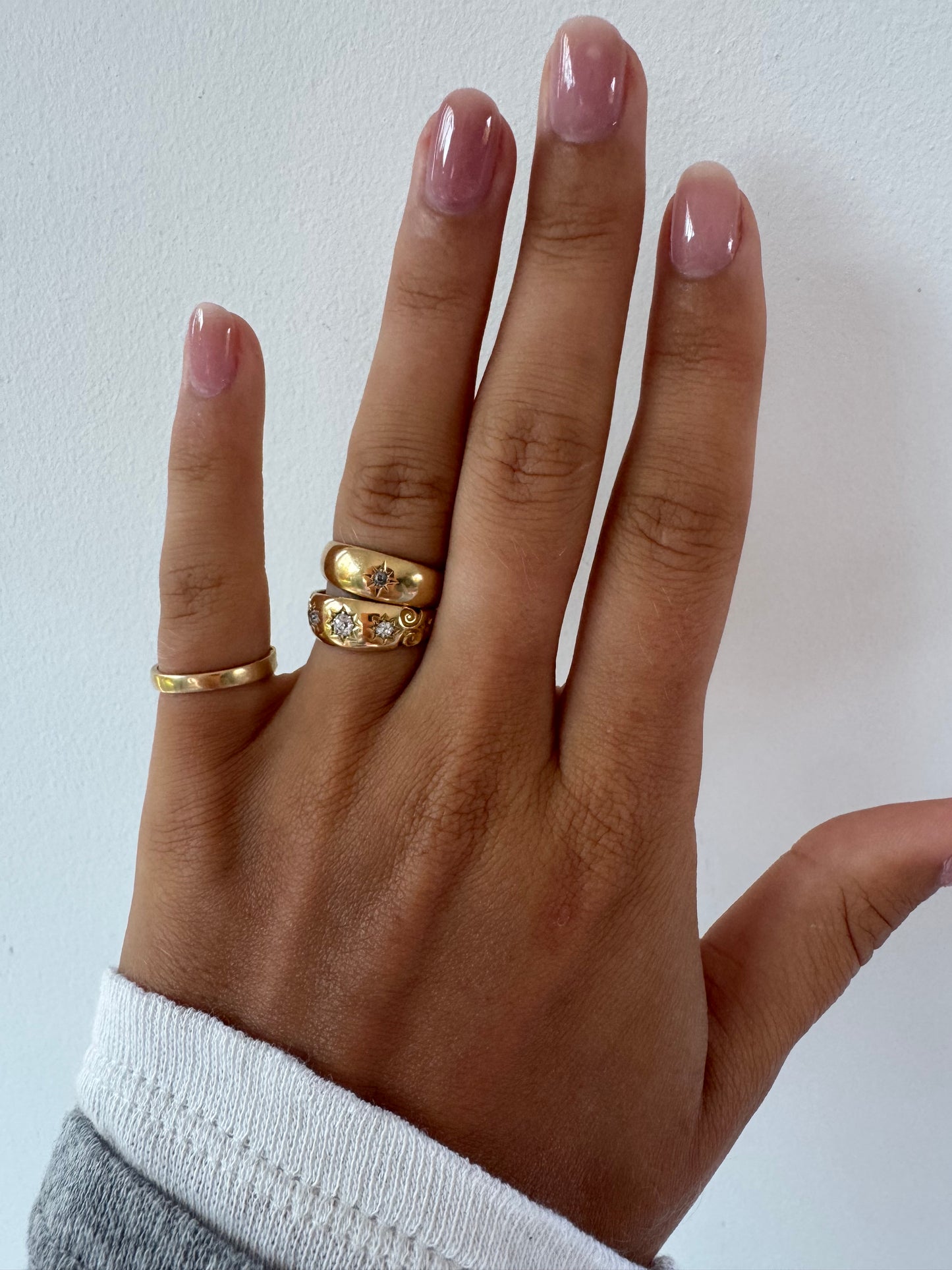 Antiker Gypsy Ring aus 18kt Gold mit 3 Diamanten