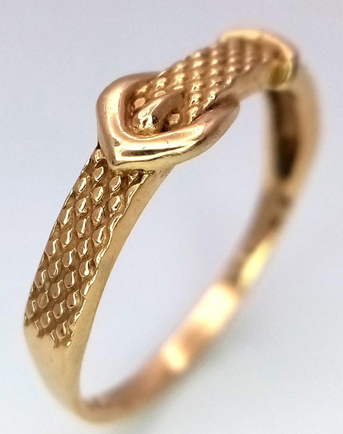 Vintage 14kt Gold Ring in Schallenform