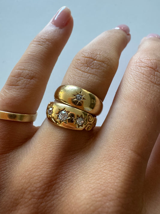 Antiker Gypsy Ring aus 18kt Gold mit 3 Diamanten