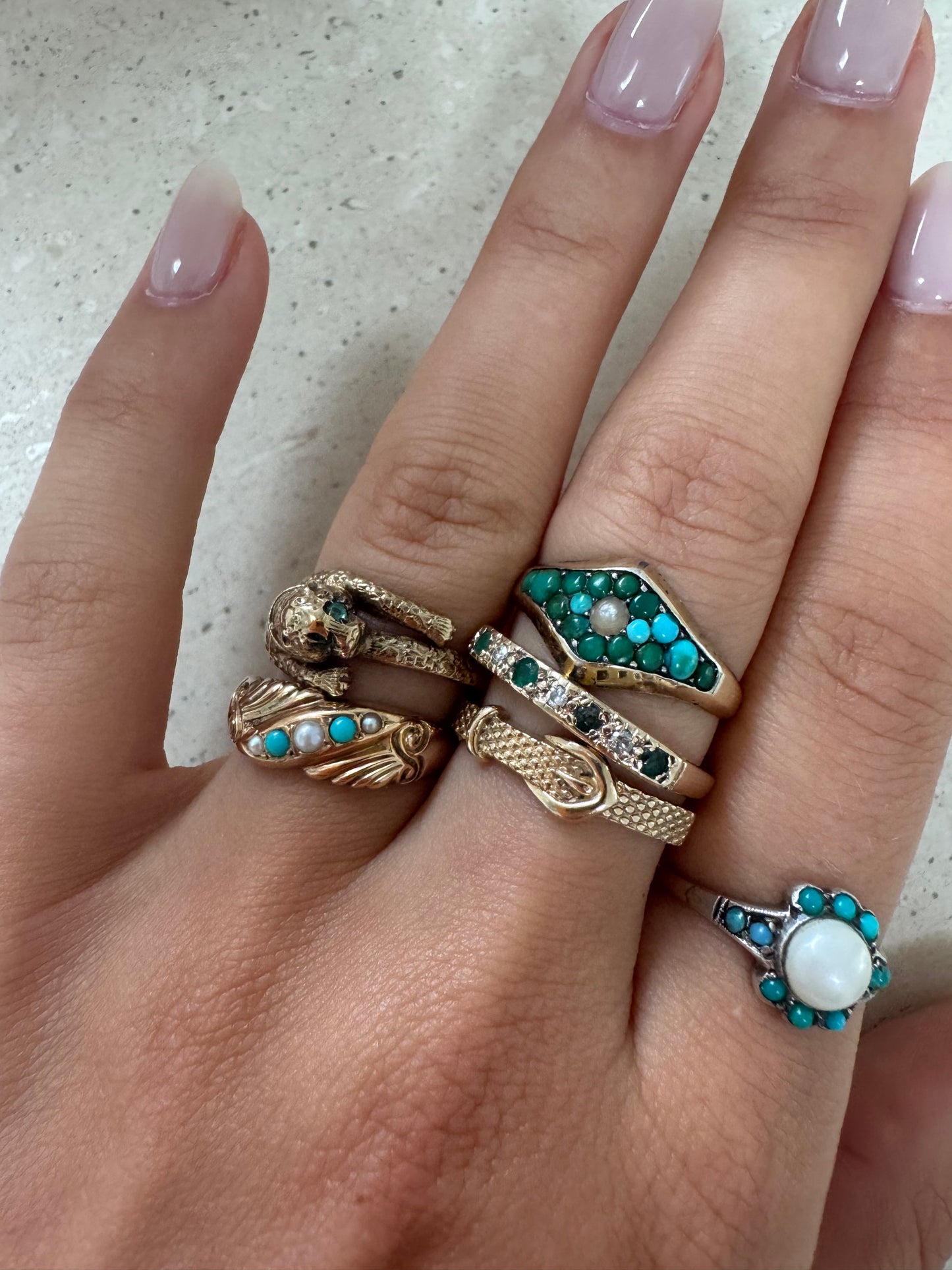 Antiker 9kt Gold Ring mit Türkisen und Saatperlen