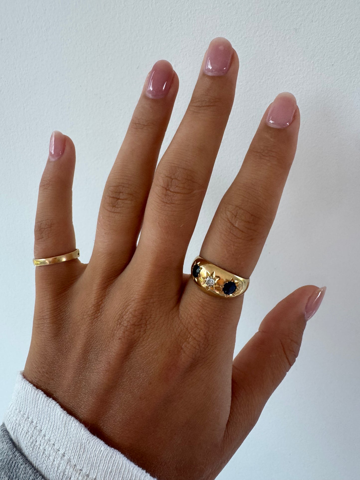 Antiker 18kt Gold Gypsy Ring mit  Diamante und Saphiren