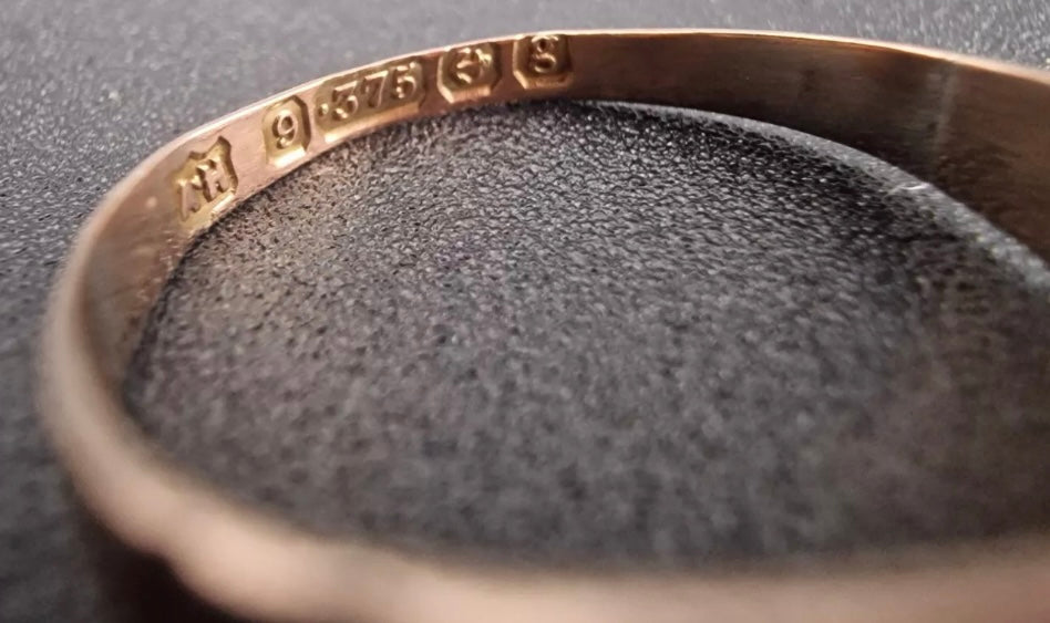 9kt Rosé Gold Gypsy Ring mit Saphir und Saatperlen