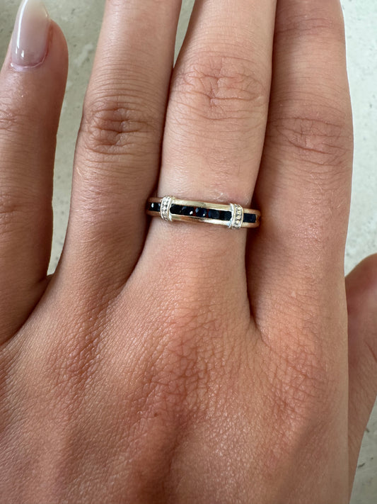 Antiker 9kt Saphir-Ring